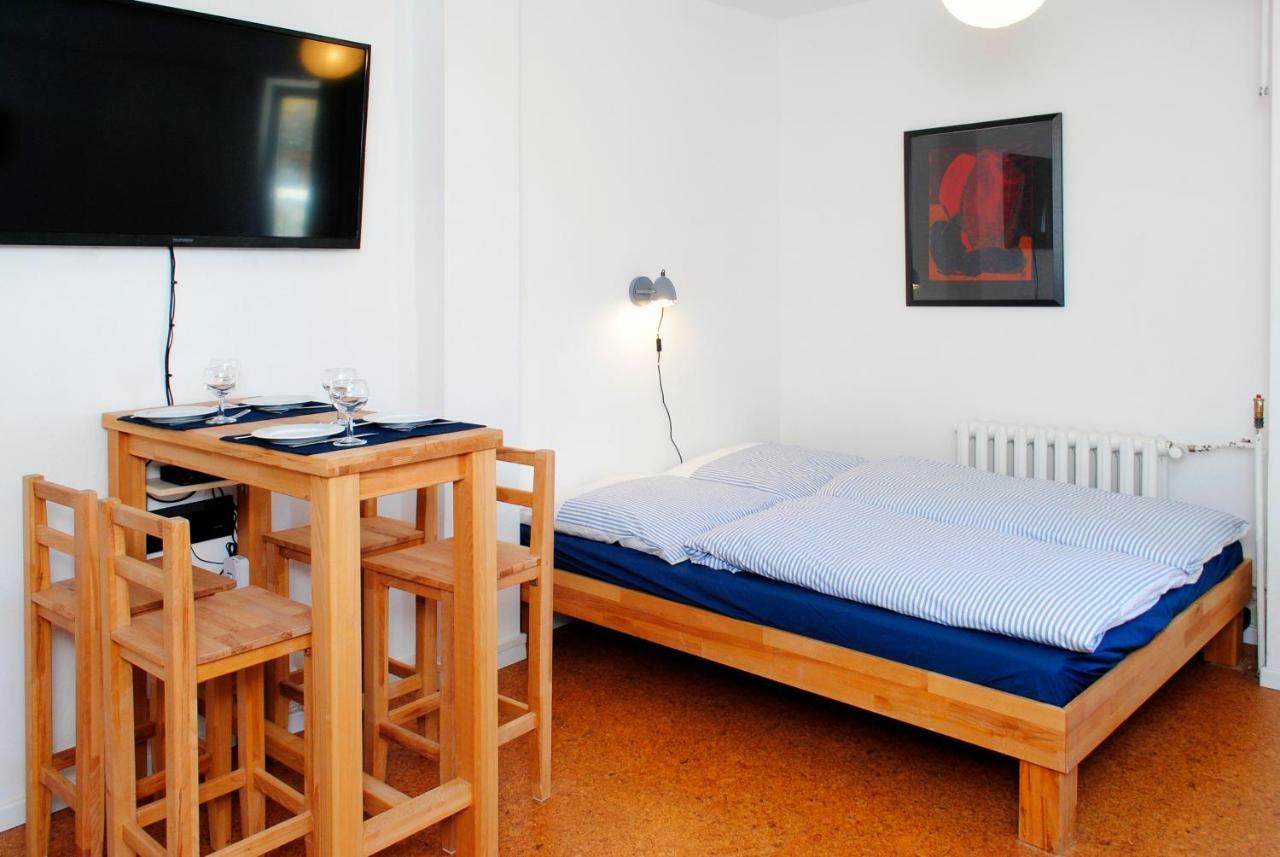 Ueber Dem Kino Toni Berlino